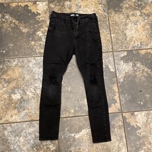 Old Navy rockstar super skinny high-rise distressed black jeans size 6